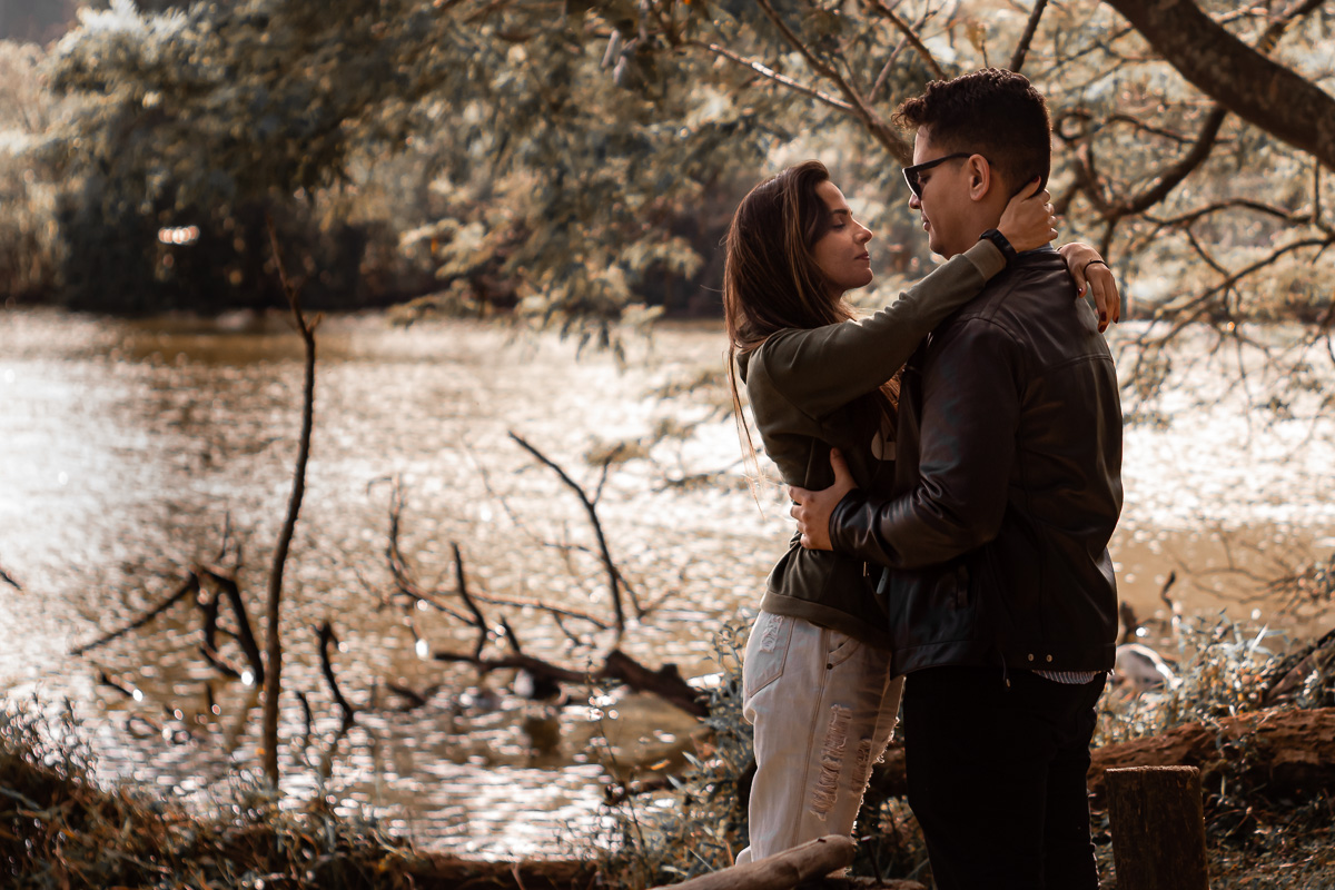 ensaio casal parque do carmo final de tarde em no parque pero de um lago-3.jpg